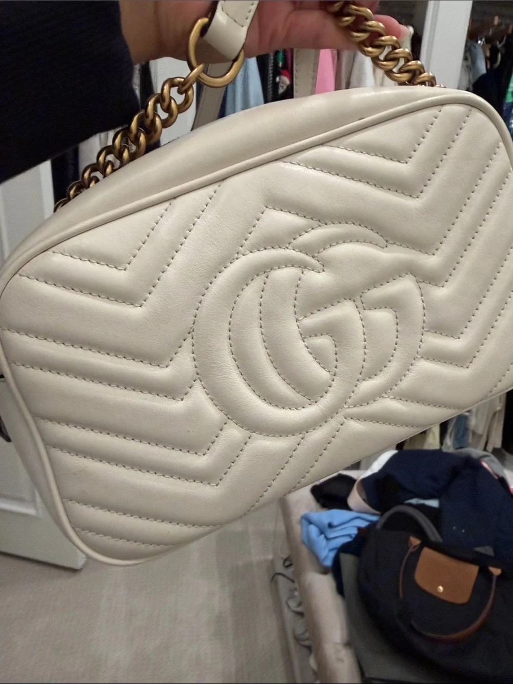 Gucci Cream Chevron Quilted Leather GG Marmont Crossbody Bag - Picture 3 of 8